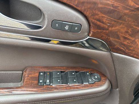 Used 2014 Buick Enclave Leather image 18