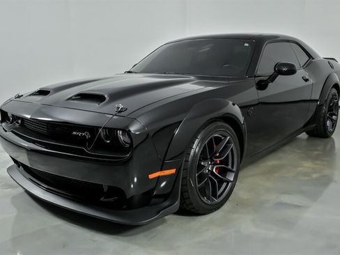 Used 2019 Dodge Challenger SRT Hellcat Redeye RWD image 5