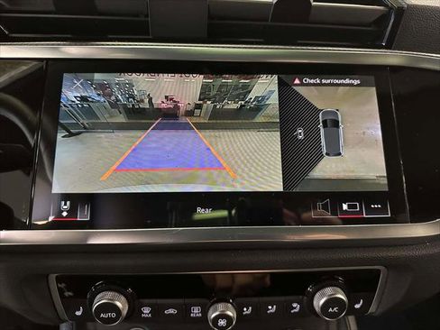 Used 2022 Audi Q3 2.0T Premium Plus w/ Premium Plus Package image 27