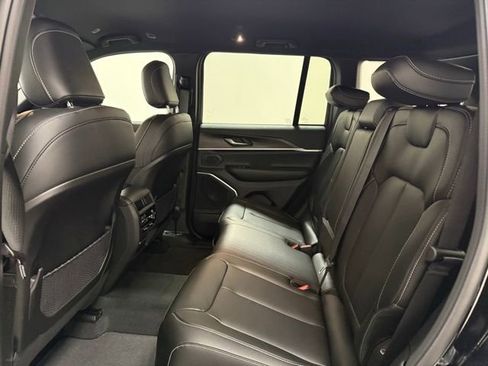 New 2026 Jeep Grand Cherokee Limited image 19