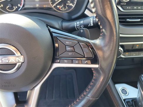 Used 2023 Nissan Altima 2.5 SR image 15