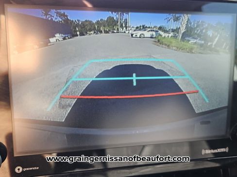 Used 2022 Toyota Corolla Cross LE image 9