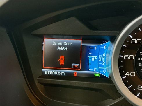 Used 2014 Ford Explorer Limited image 12