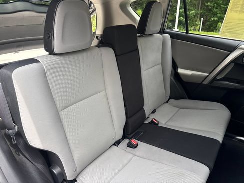 Used 2016 Toyota RAV4 XLE FWD image 33