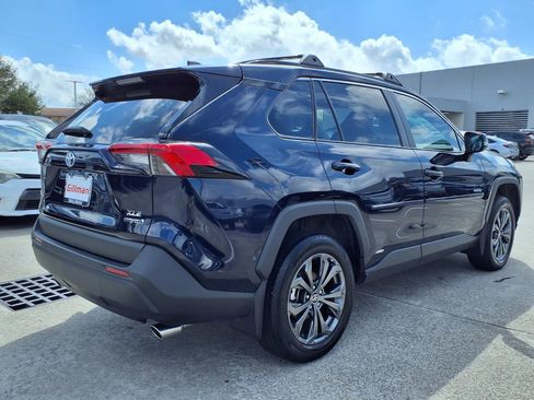 Used 2024 Toyota RAV4 XLE Premium image 25