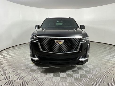 Used 2023 Cadillac Escalade Luxury image 8