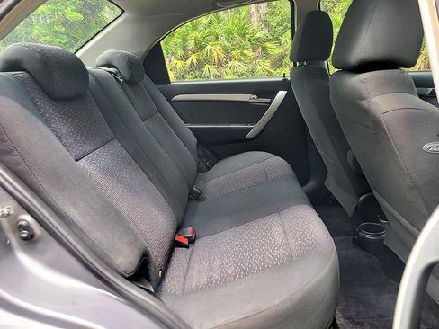Used 2011 Chevrolet Aveo LT w/ LPO, Bodyside Molding Package FWD image 19