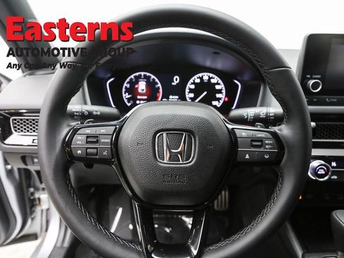 Used 2025 Honda Civic Sport image 10