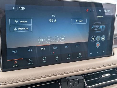 Used 2022 Lincoln Nautilus Reserve image 24