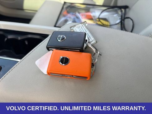 Certified 2026 Volvo XC60 B5 Ultra AWD/4WD image 28