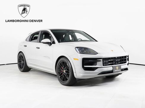 Used 2026 Porsche Cayenne GTS AWD/4WD image 10