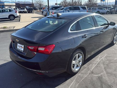 Used 2022 Chevrolet Malibu LS w/ Driver Confidence Package II image 5