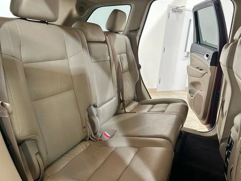 Used 2014 Jeep Grand Cherokee Limited RWD image 15