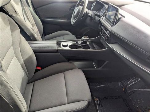 Used 2023 Nissan Rogue S image 23