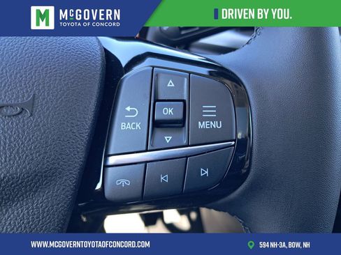 Used 2025 Ford Escape SE image 27