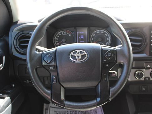 Used 2020 Toyota Tacoma SR AWD/4WD image 30