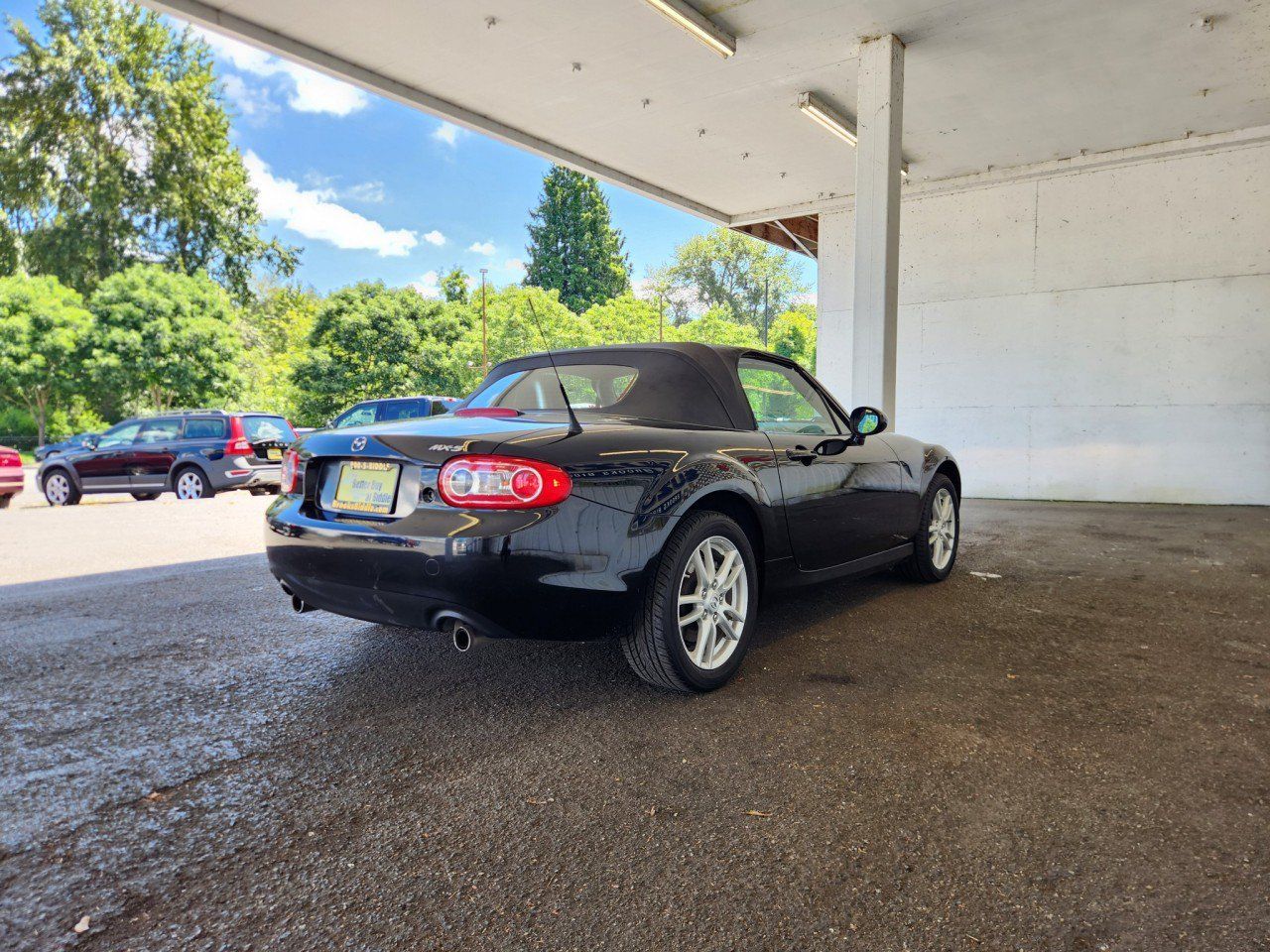 Used 2012 MAZDA MX-5 Miata Sport RWD image 3