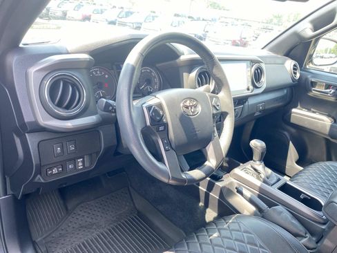 Used 2023 Toyota Tacoma TRD Sport w/ Advanced Technology Package AWD/4WD image 19