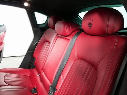 Certified 2022 Maserati Levante GT AWD/4WD image 21