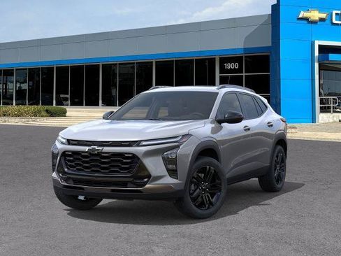 New 2026 Chevrolet Trax ACTIV w/ Sunroof Package FWD image 6