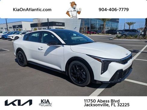 New 2025 Kia K4 GT-Line Turbo image 1