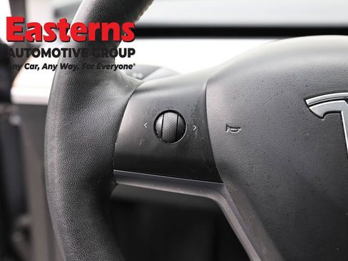 Used 2023 Tesla Model Y Long Range image 15