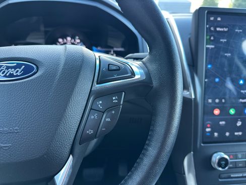Used 2023 Ford Edge Titanium w/ Equipment Group 301A AWD/4WD image 35