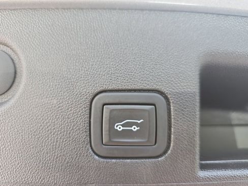 Used 2024 Chevrolet Equinox LT AWD/4WD image 13