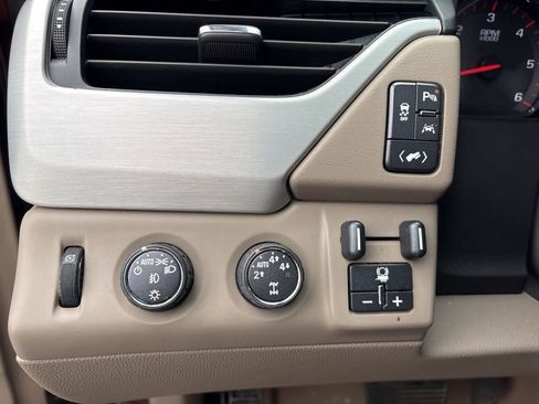 Used 2016 GMC Yukon SLT w/ Open Road Package image 12