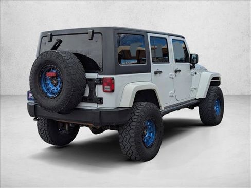 Used 2014 Jeep Wrangler Unlimited Rubicon w/ Connectivity Group AWD/4WD image 5