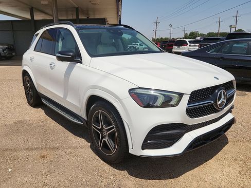 Used 2021 Mercedes-Benz GLE 350 4MATIC image 4