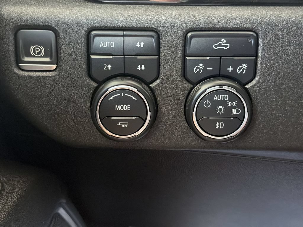 Used 2023 Chevrolet Silverado 1500 RST w/ Z71 Off-Road Package AWD/4WD image 18