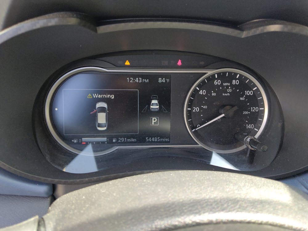 Used 2025 Nissan Versa SV FWD image 23