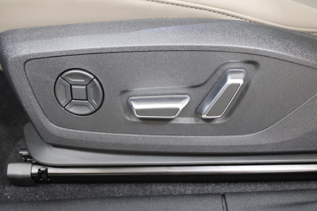 New 2026 Audi Q3 quattro 2.0T AWD/4WD image 19