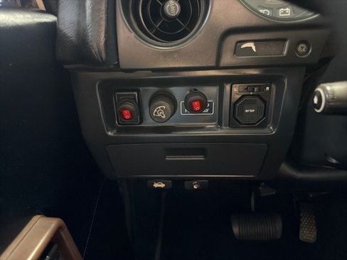 Used 1989 Toyota Land Cruiser AWD/4WD image 24