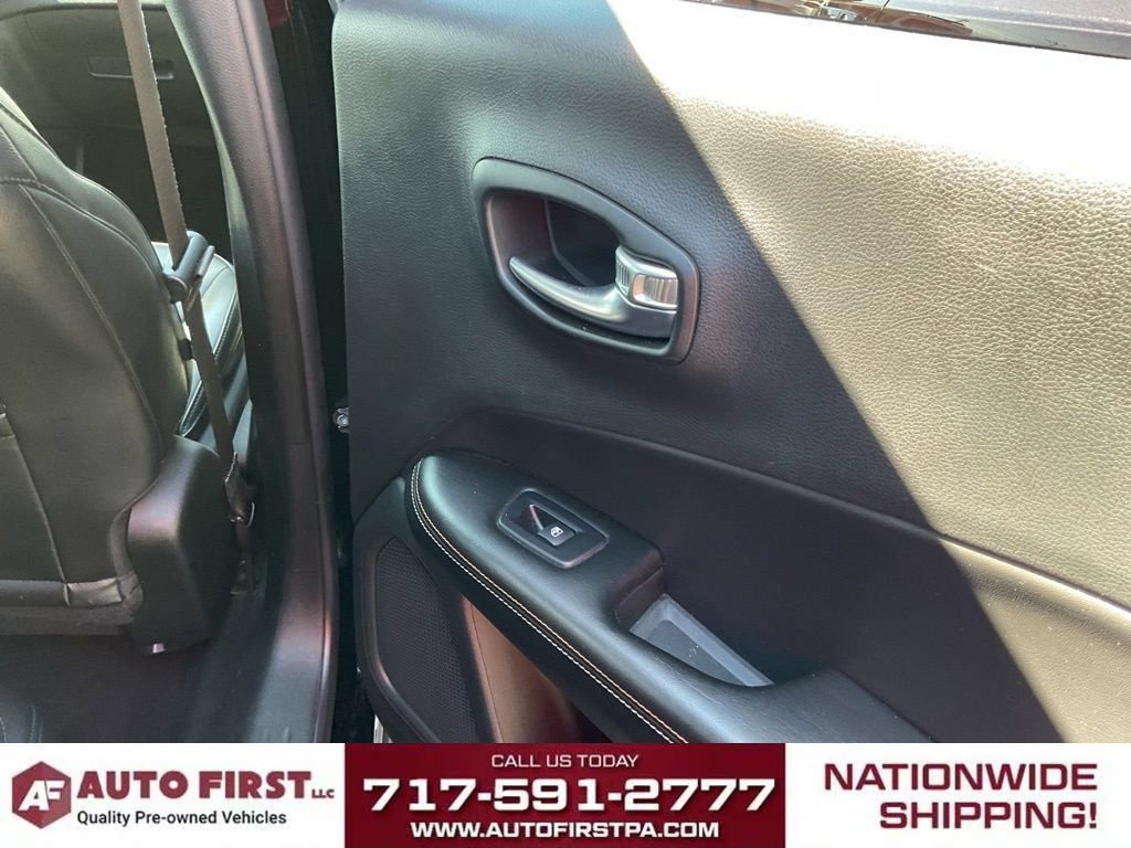 Used 2021 Jeep Compass Latitude w/ Convenience Group AWD/4WD image 13