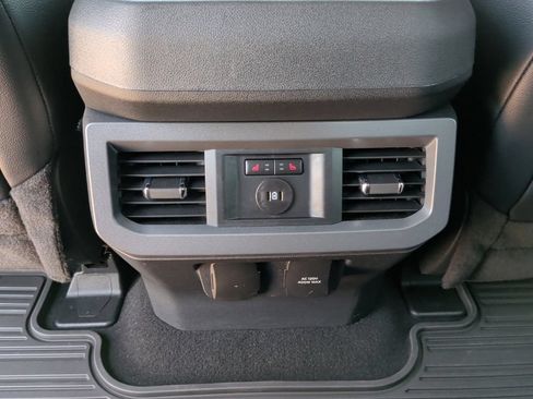 Used 2024 Ford F250 Lariat w/ Lariat Ultimate Package AWD/4WD image 43