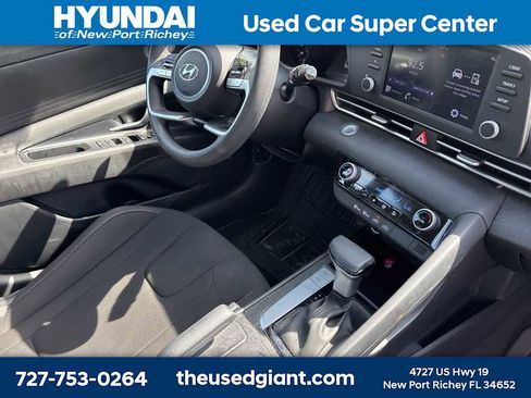 Used 2023 Hyundai Elantra SEL image 6