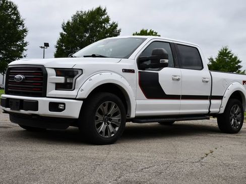 Used 2017 Ford F150 Lariat w/ Equipment Group 502A Luxury AWD/4WD image 3