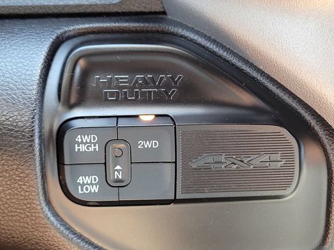 Used 2024 RAM 2500 Big Horn AWD/4WD image 27