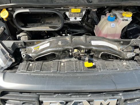 Used 2025 RAM ProMaster 2500 FWD image 27