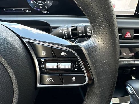 Certified 2025 Kia Seltos SX AWD/4WD image 22