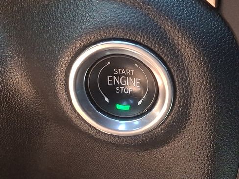 Used 2021 Chevrolet Silverado 1500 High Country w/ Technology Package AWD/4WD image 22