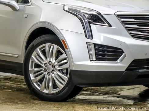 Used 2019 Cadillac XT5 Premium Luxury AWD/4WD image 4