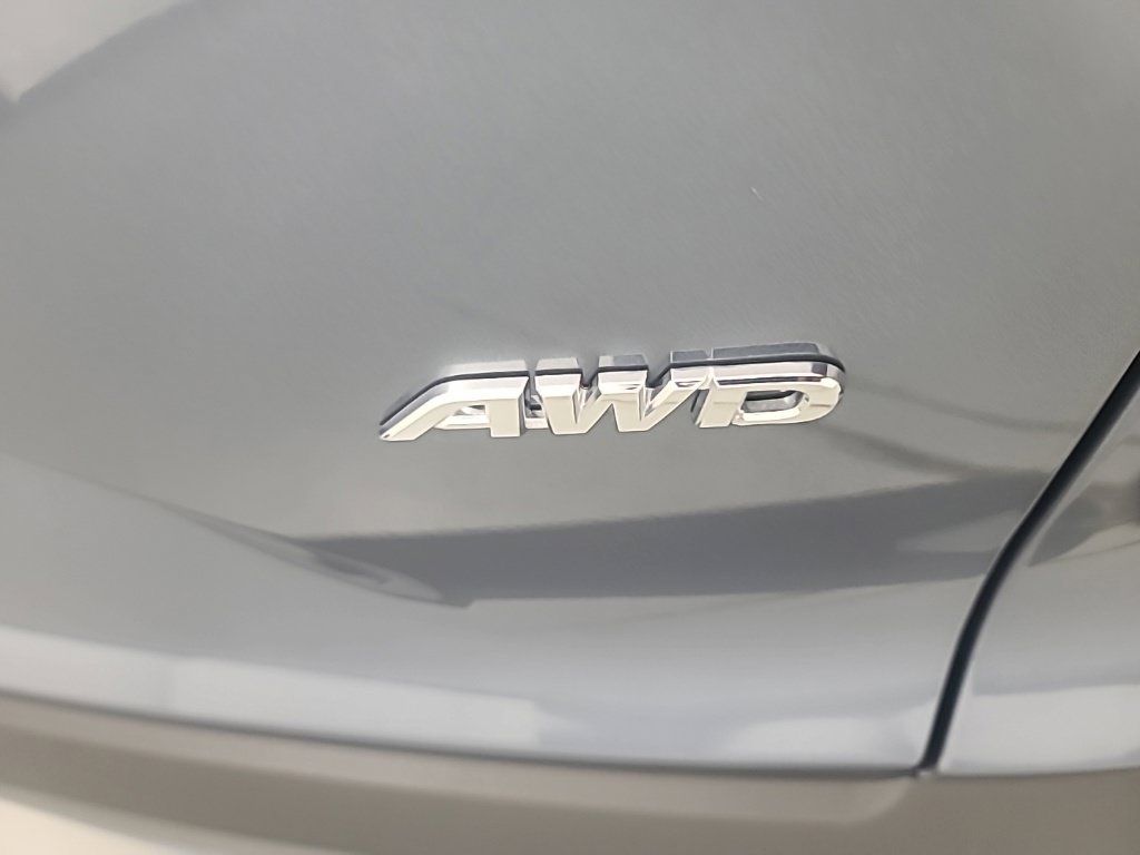 Used 2026 Toyota Corolla Cross L AWD/4WD image 12