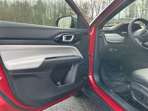 New 2026 Jeep Compass Limited image 16