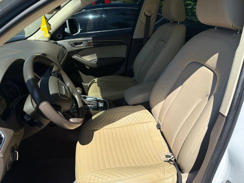 Used 2016 Audi Q5 2.0T Premium Plus w/ Technology Package AWD/4WD image 9