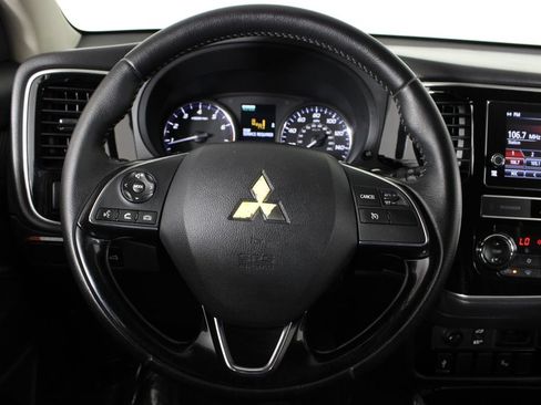 Used 2019 Mitsubishi Outlander ES AWD/4WD image 24