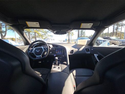 Used 2019 Chevrolet Corvette Z06 image 12