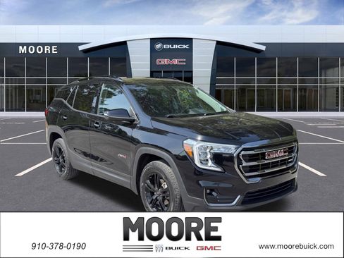 Used 2022 GMC Terrain AT4 AWD/4WD image 1